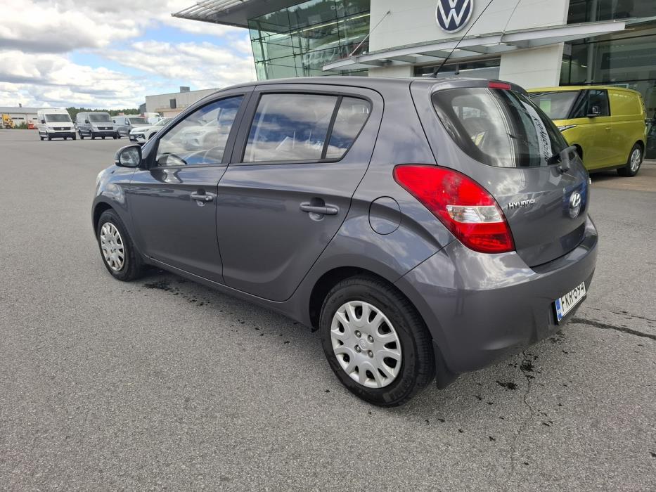 HYUNDAI i20 2012