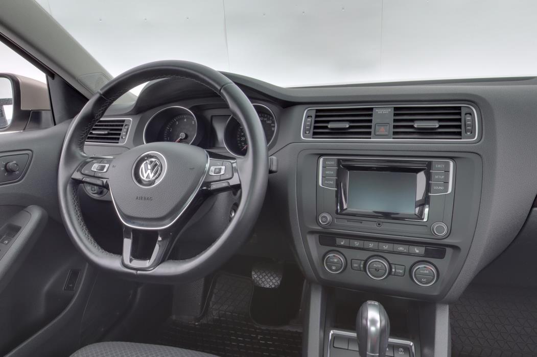 VOLKSWAGEN Jetta 2015