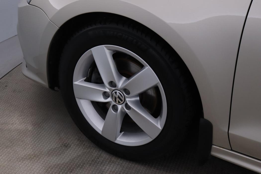 VOLKSWAGEN Jetta 2015
