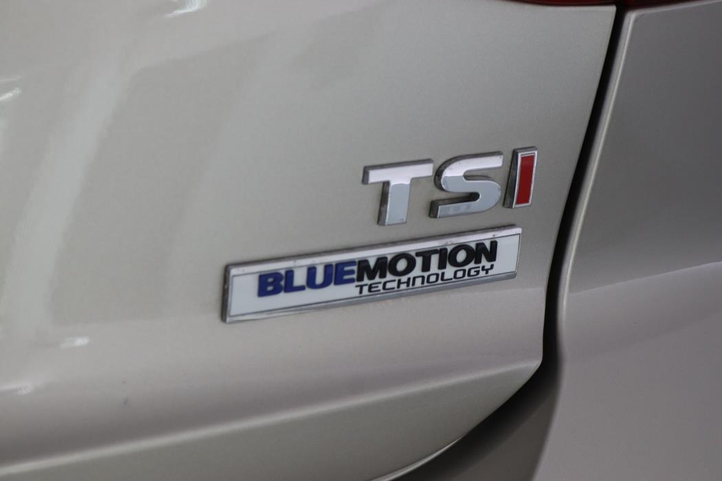 VOLKSWAGEN Jetta 2015