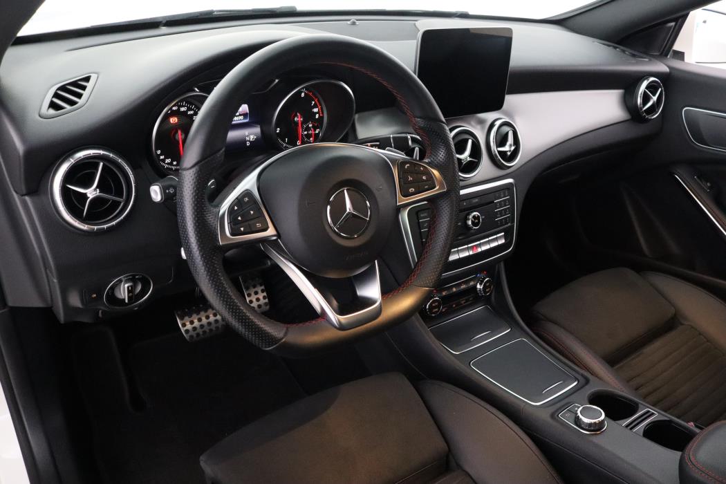MERCEDES-BENZ CLA 2018