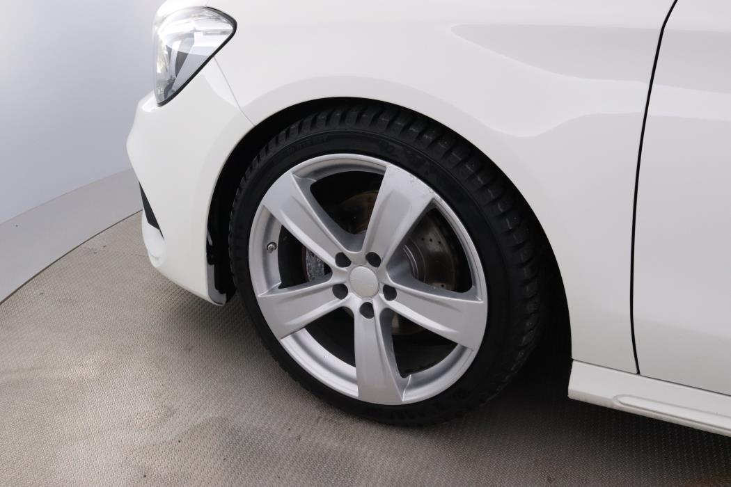 MERCEDES-BENZ CLA 2018