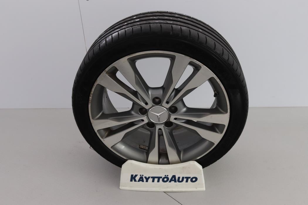 MERCEDES-BENZ CLA 2018