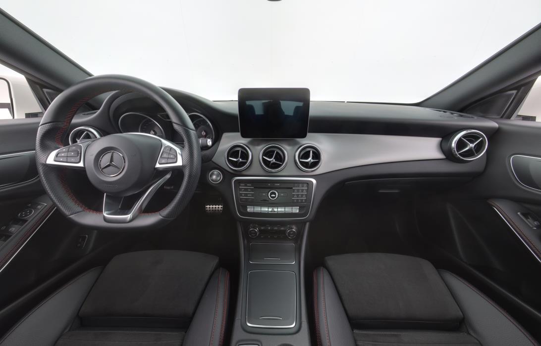 MERCEDES-BENZ CLA 2018