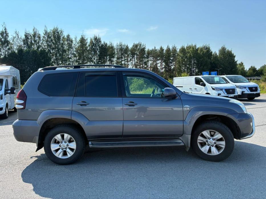 TOYOTA Land Cruiser 2006