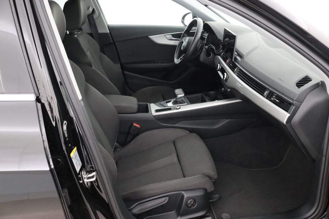 AUDI A4 allroad quattro 2022