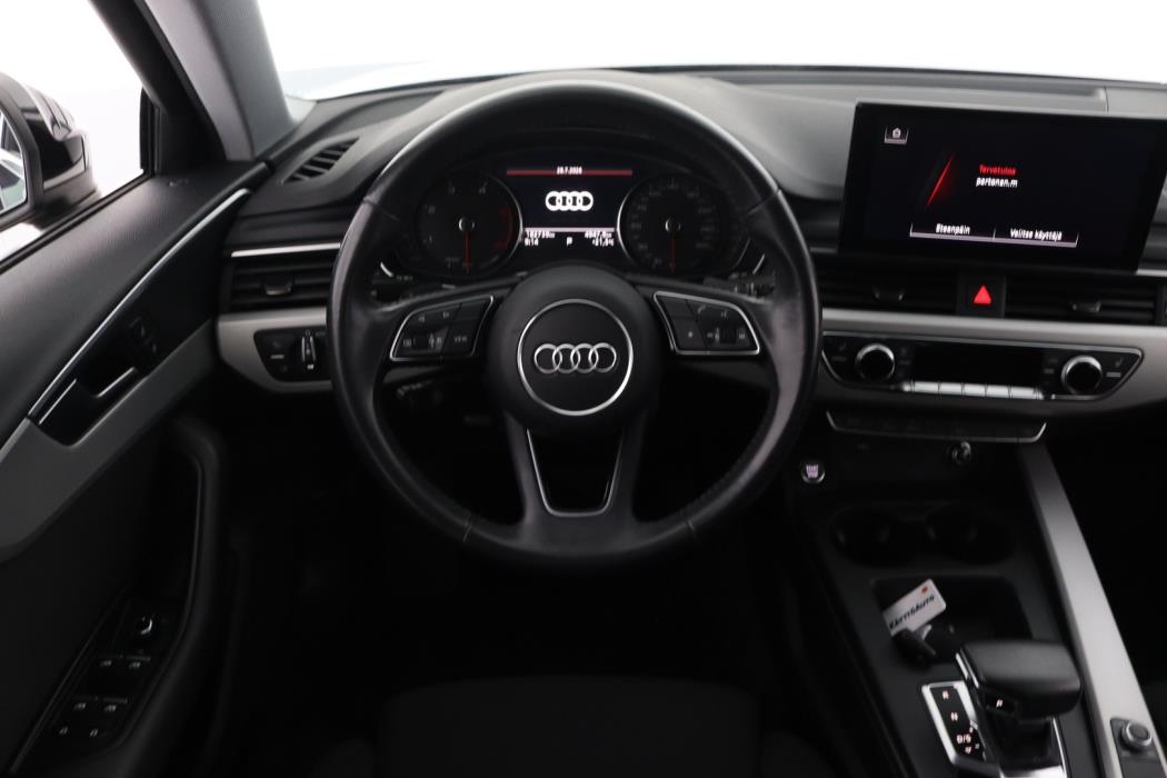 AUDI A4 2020
