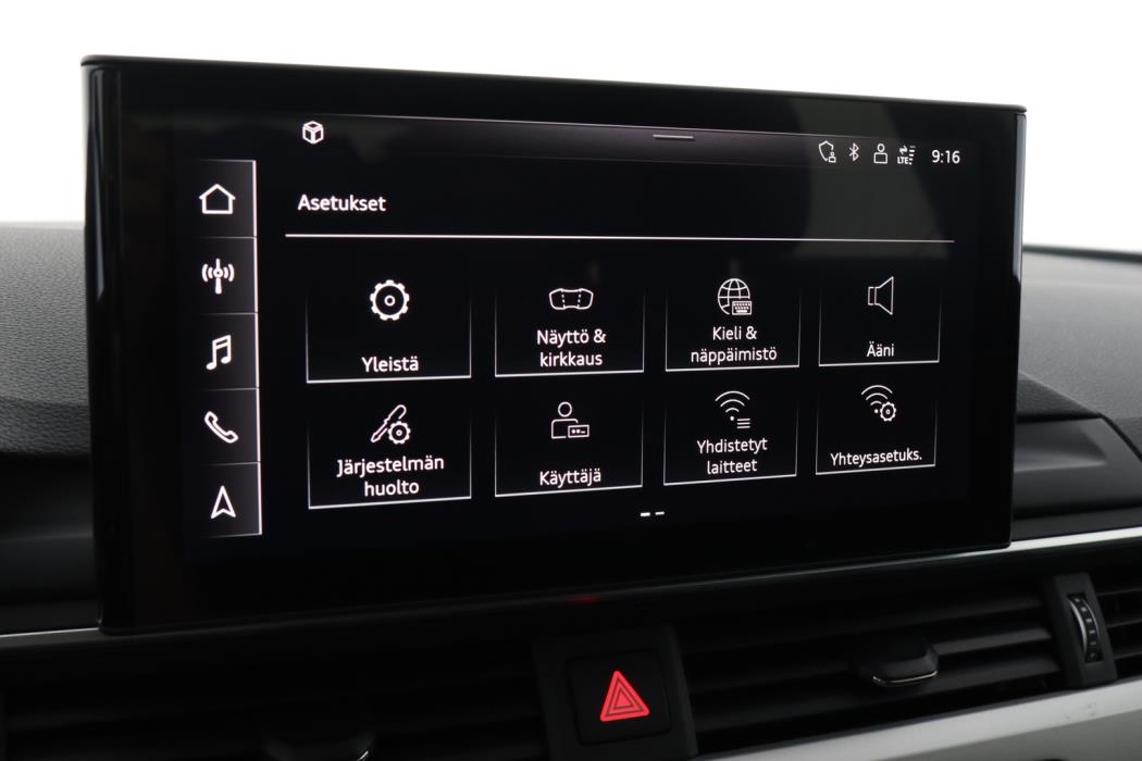 AUDI A4 2020