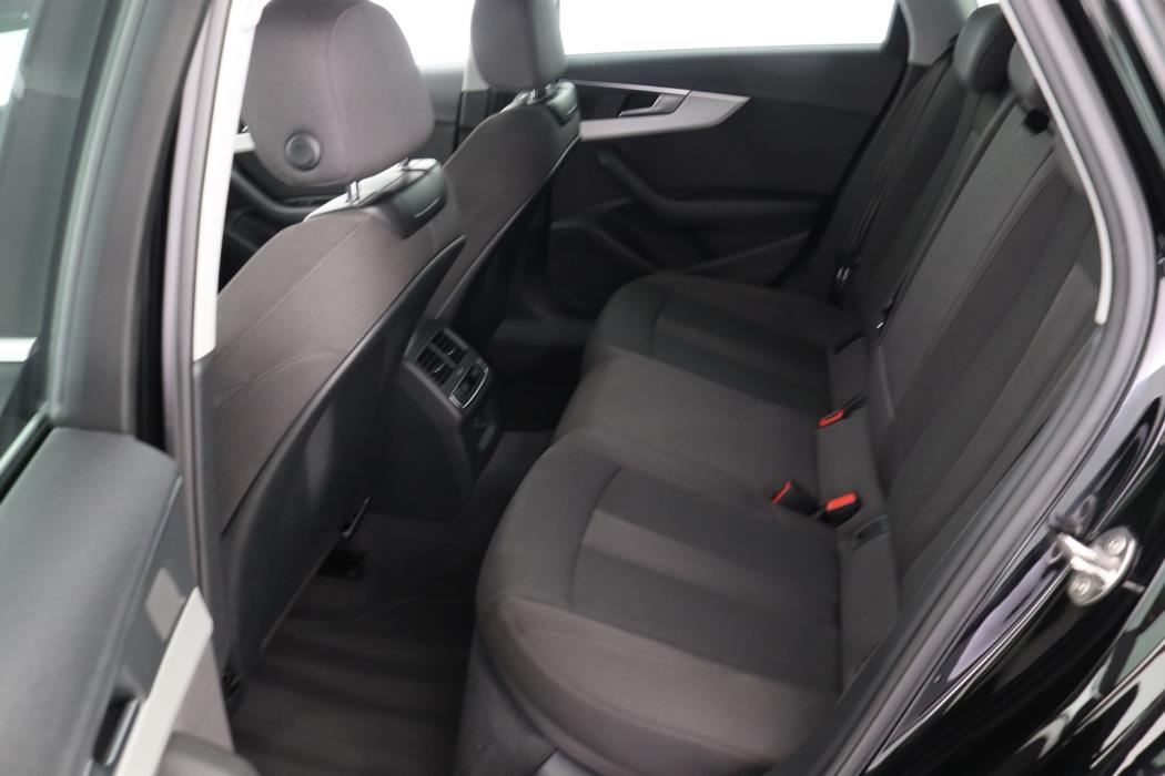 AUDI A4 2020