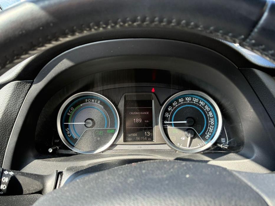 TOYOTA Auris 2013