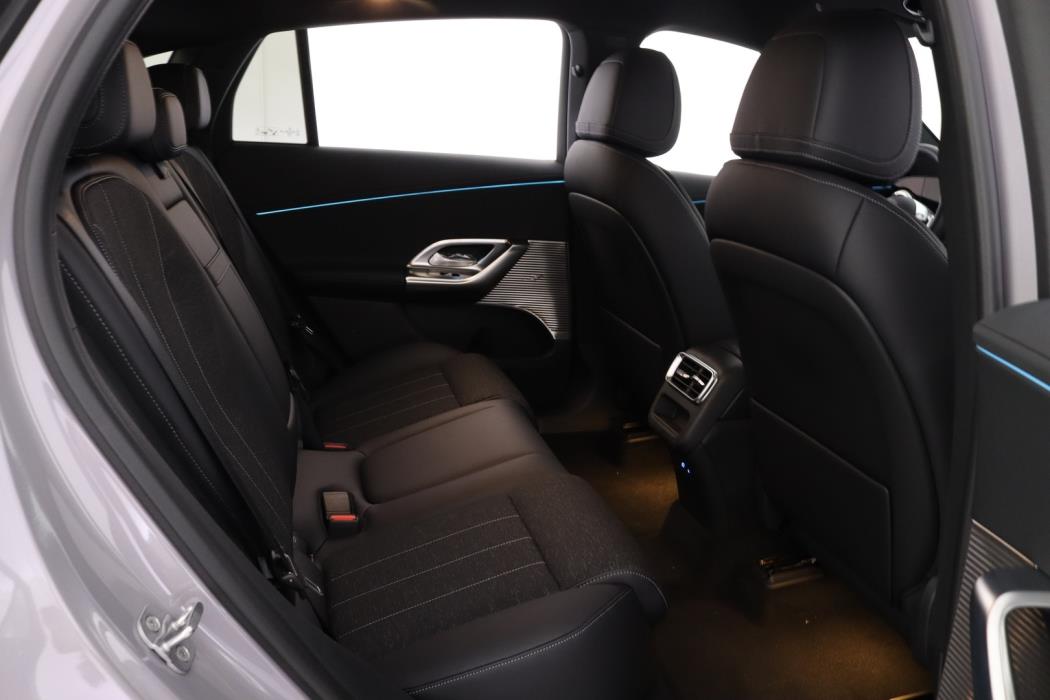 MERCEDES-BENZ GLC 2026