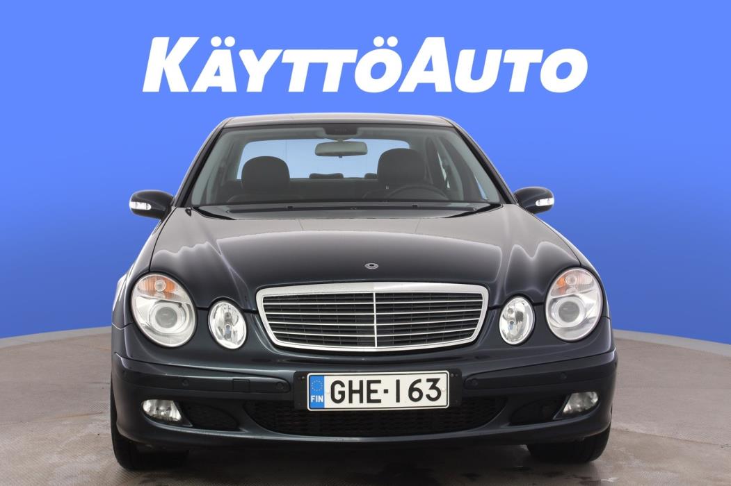 MERCEDES-BENZ E 2005