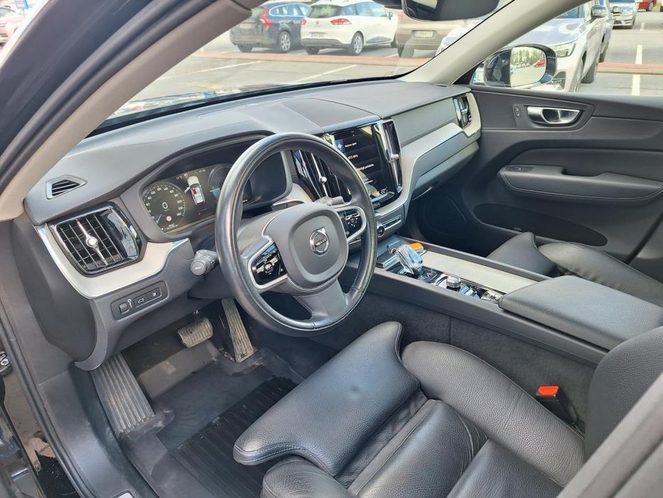 VOLVO XC60 2021