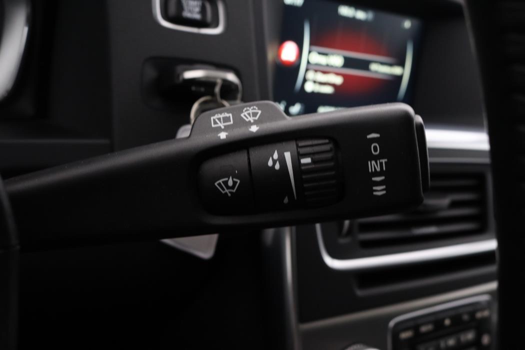 VOLVO V60 2017