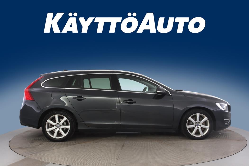 VOLVO V60 2017