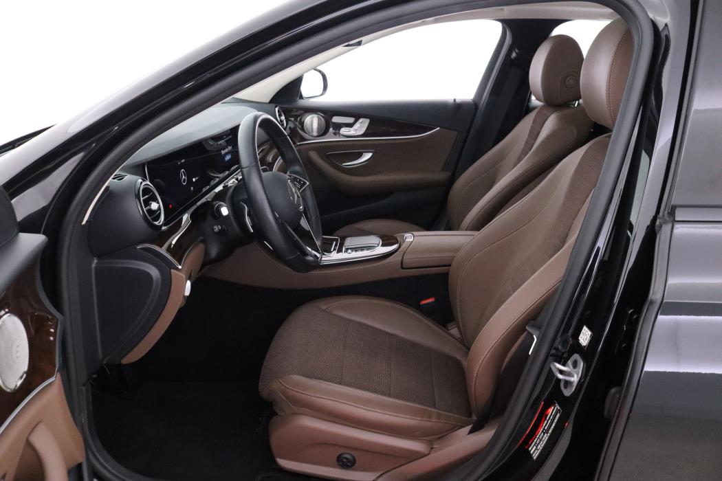 MERCEDES-BENZ E 2022