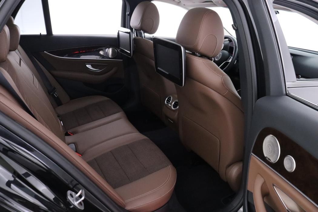 MERCEDES-BENZ E 2022