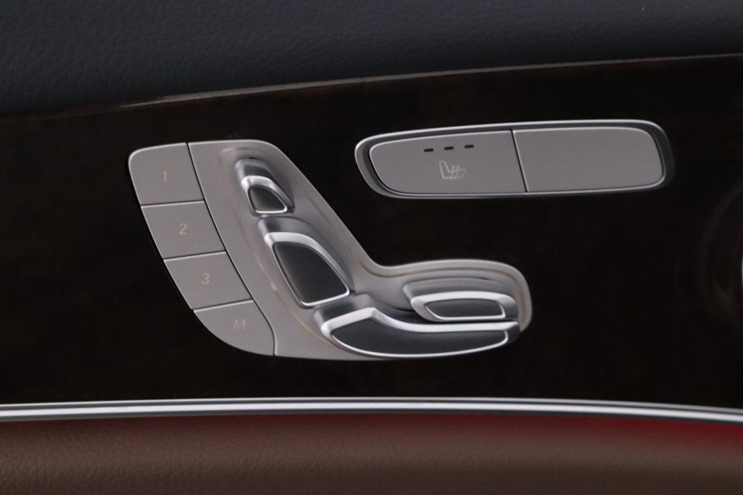 MERCEDES-BENZ E 2022