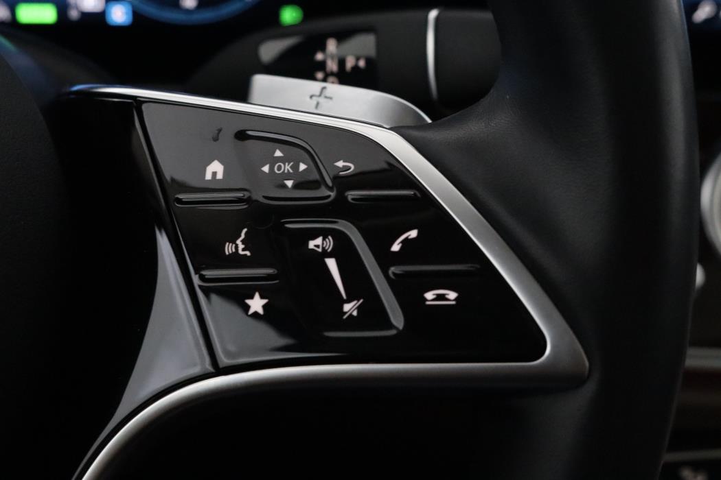 MERCEDES-BENZ E 2022