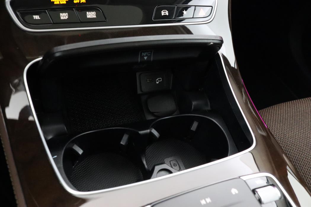 MERCEDES-BENZ E 2022