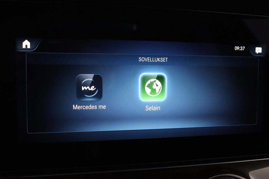 MERCEDES-BENZ E 2022