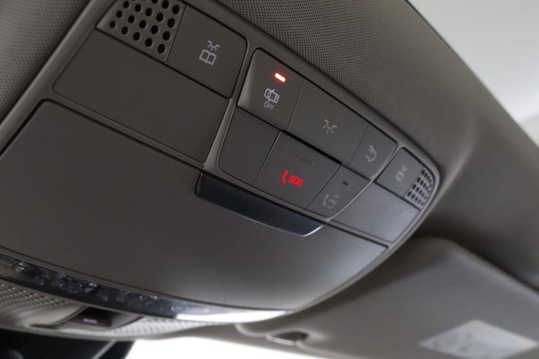 MERCEDES-BENZ E 2022