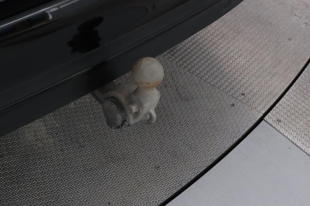 MERCEDES-BENZ E 2022