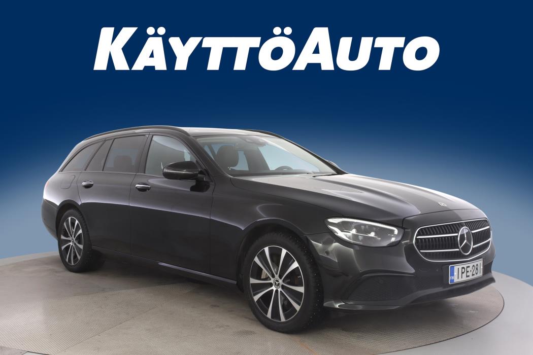 MERCEDES-BENZ E 2022