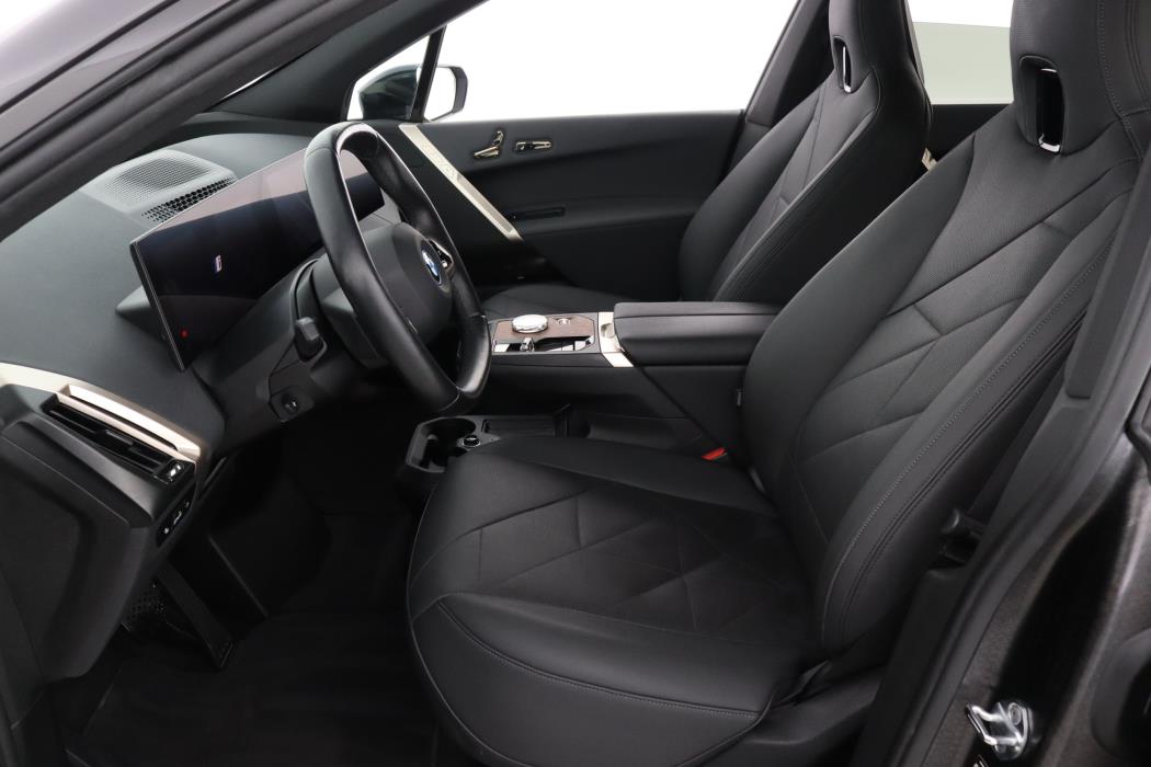 BMW iX 2023