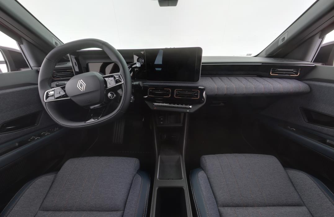 RENAULT 4 2025
