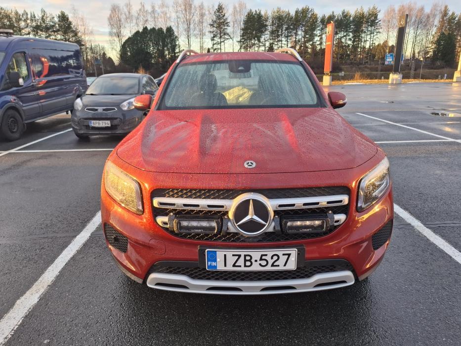 Mercedes-Benz GLB 2021