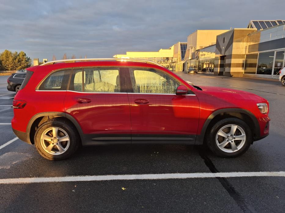 Mercedes-Benz GLB 2021
