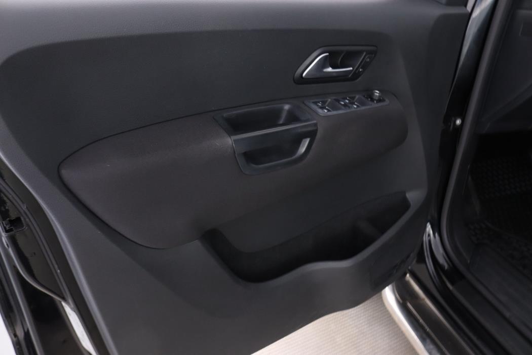 VOLKSWAGEN Amarok 2017