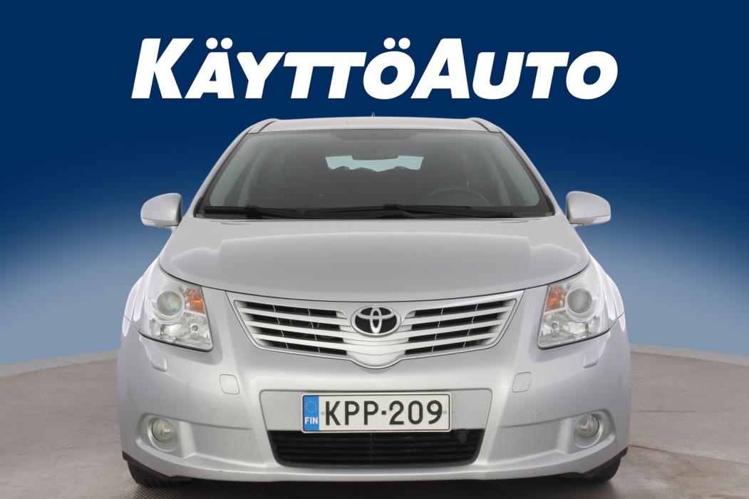 TOYOTA Avensis 2011
