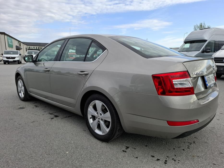 SKODA Octavia 2013