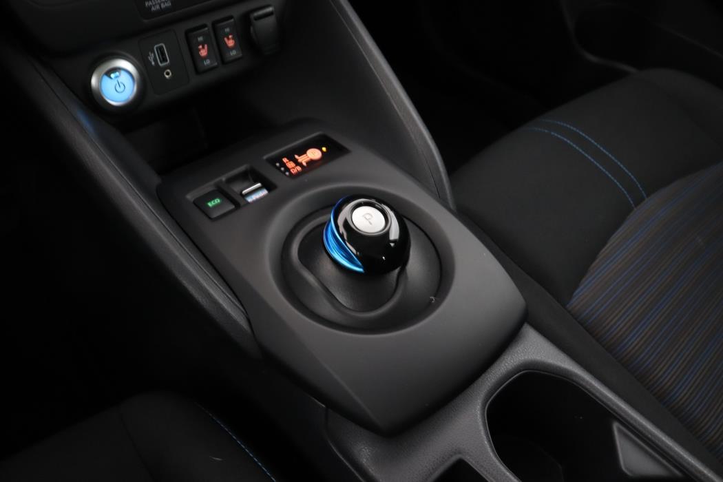 NISSAN Leaf 2021