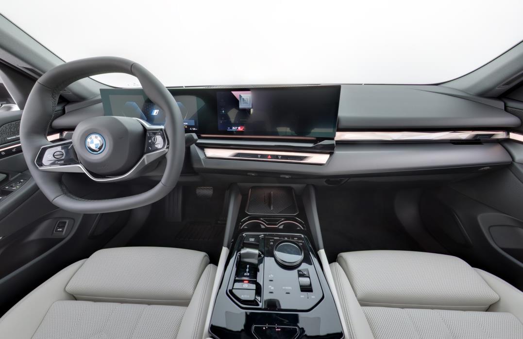 BMW i5 2026