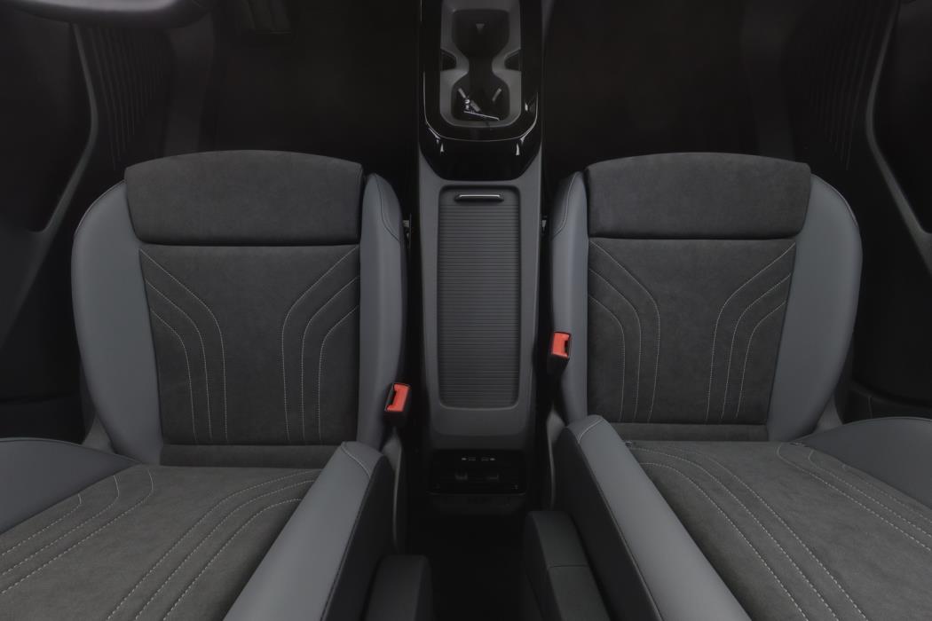 VOLKSWAGEN ID.4 2027