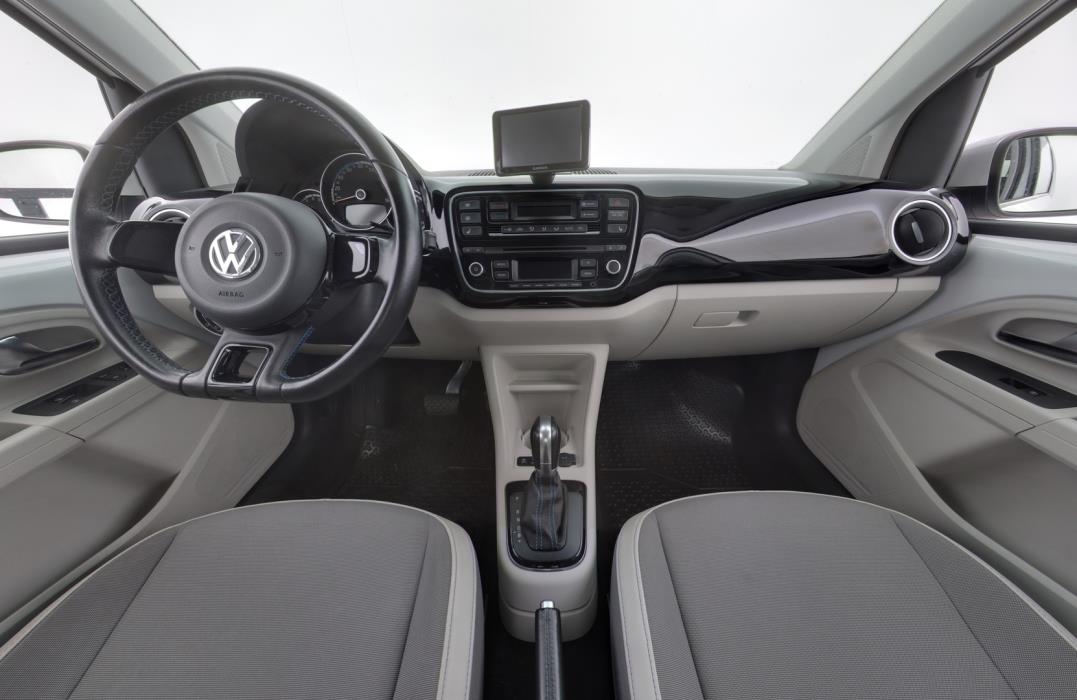 VOLKSWAGEN up! 2016
