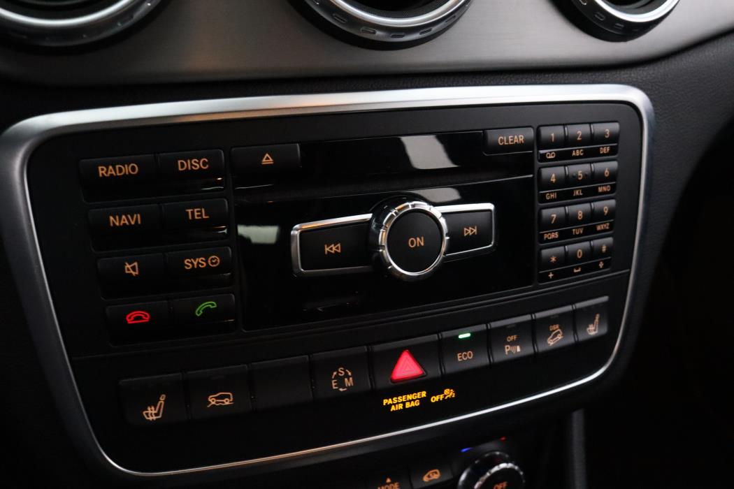 MERCEDES-BENZ GLA 2015