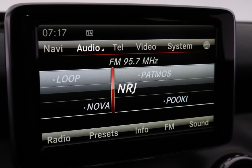 MERCEDES-BENZ GLA 2015