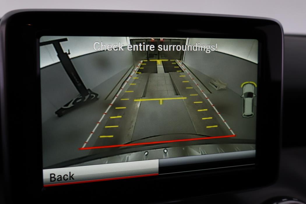 MERCEDES-BENZ GLA 2015