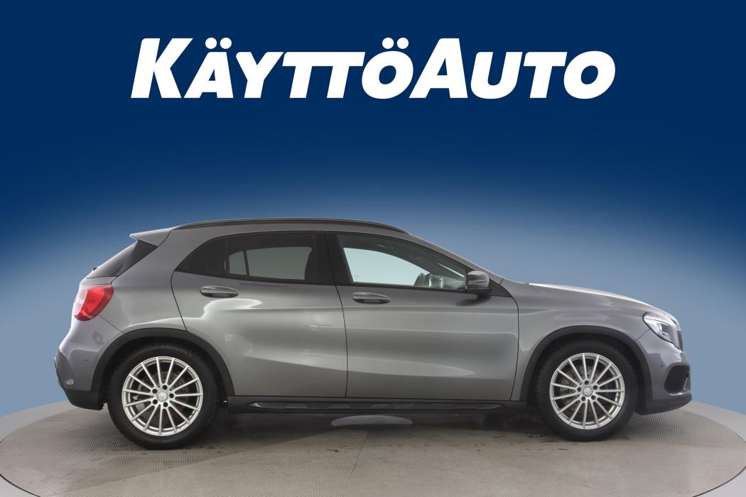 MERCEDES-BENZ GLA 2015