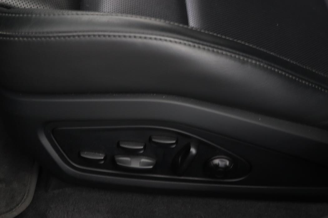 PORSCHE Taycan 2020
