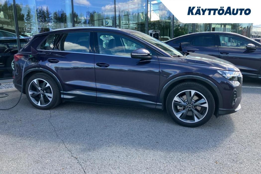 AUDI Q4 e-tron 2024