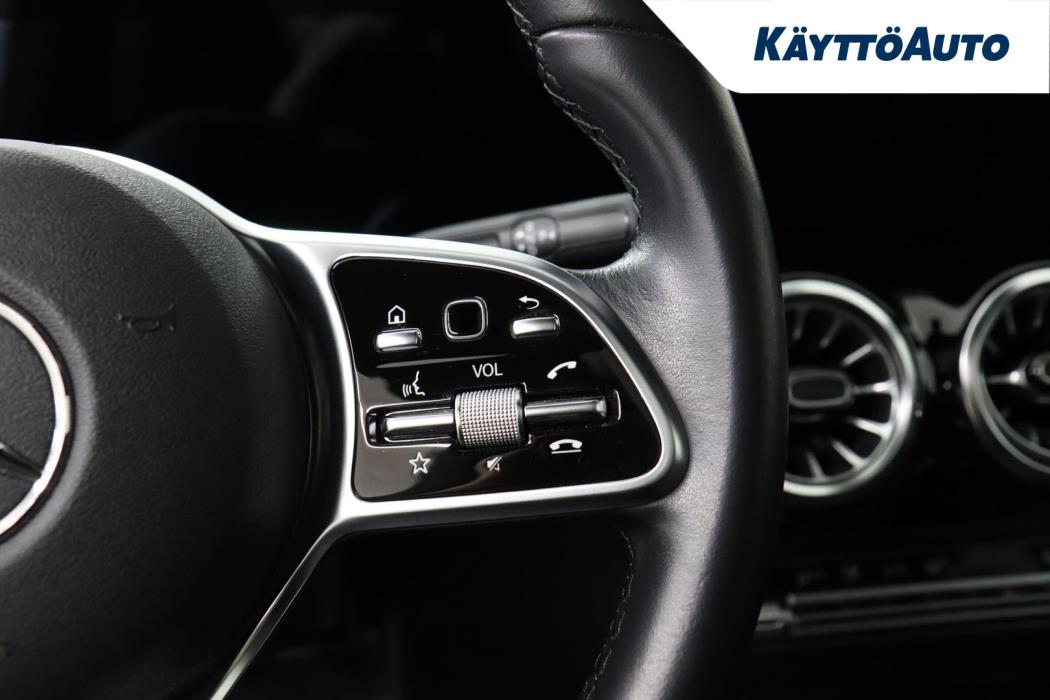 MERCEDES-BENZ EQA 2021