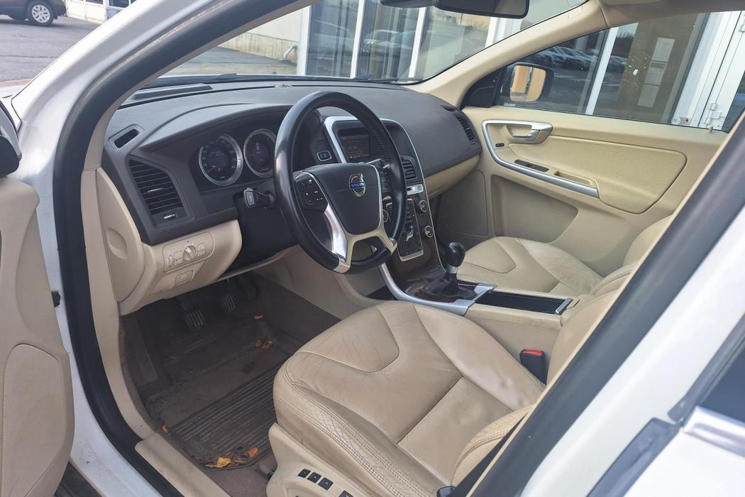 VOLVO XC60 2011