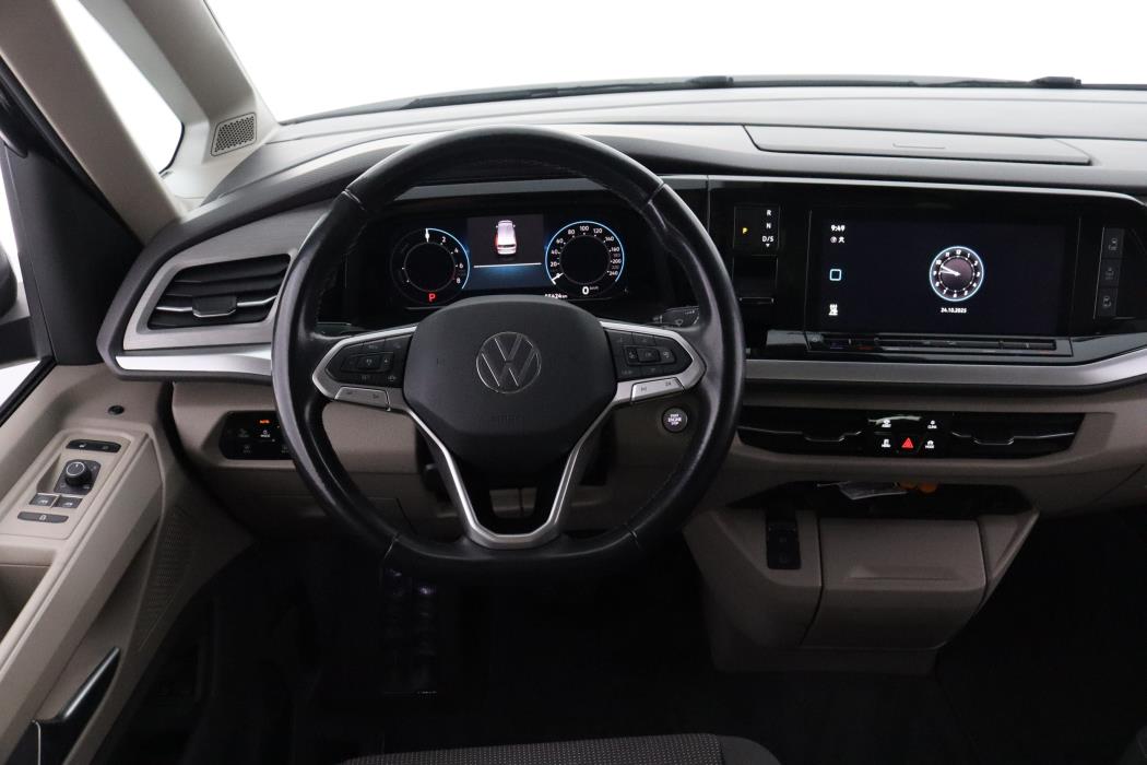 VOLKSWAGEN Multivan 2022