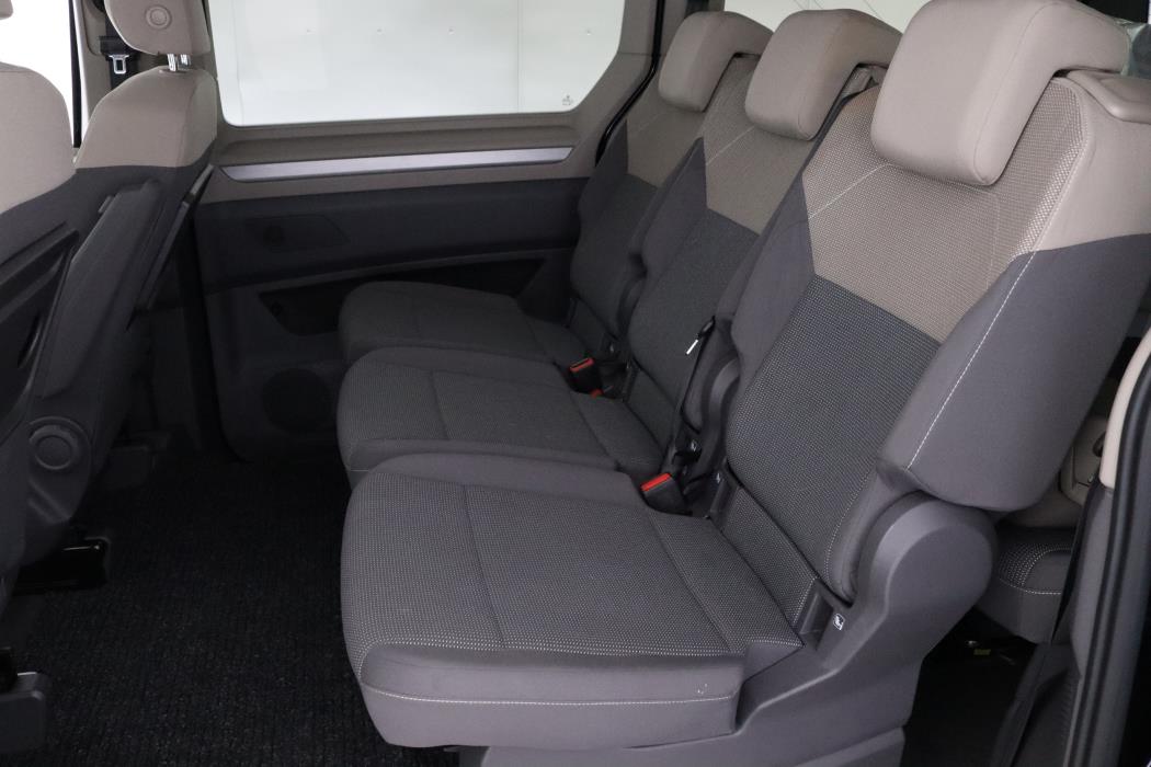 VOLKSWAGEN Multivan 2022