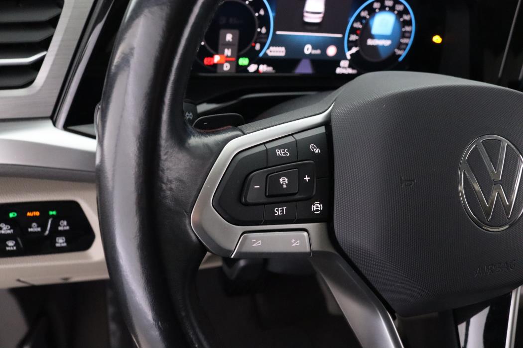 VOLKSWAGEN Multivan 2022